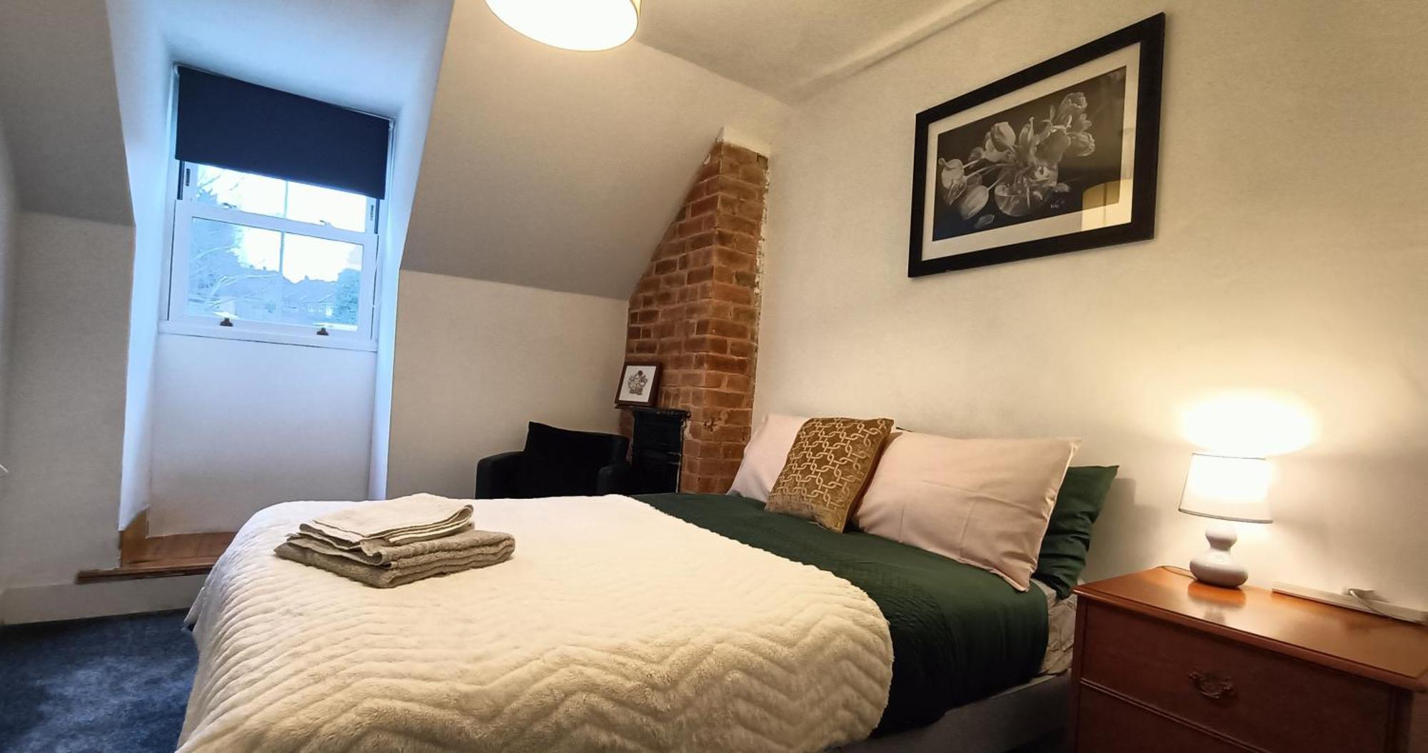 Cntrl Reading Modernized 3 Bedroom House Экстерьер фото